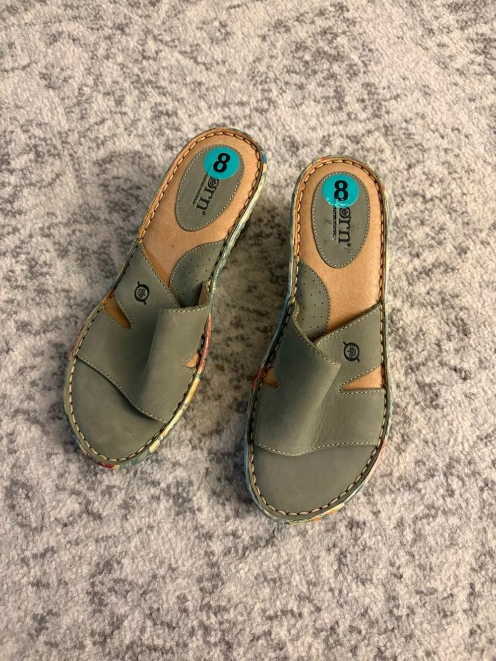 Born women’s green floral wedge sandal size 8 Brand New